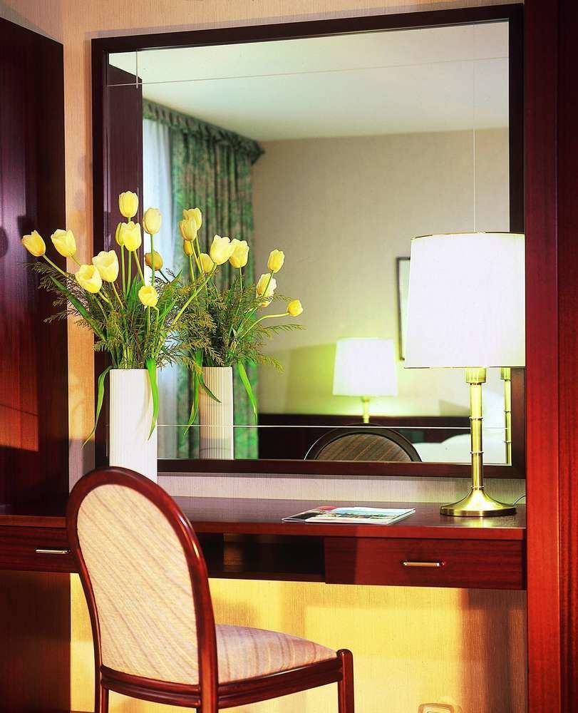 เบสต์ เวสเทิร์น พลัส พลาซา โฮเทล ดาร์มชตัท Hotel ดาร์มชตัดต์ ภายนอก รูปภาพ